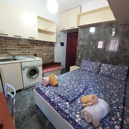 Nice ,quite Appartament 5-2 Apartment Tirana